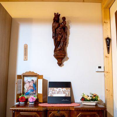 12-Gallery